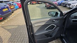 2022 (71) AUDI Q3 40 TDI 200 Quattro Black Edition 5dr S Tronic 5142003
