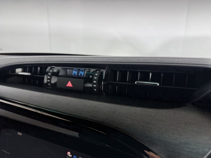 2026 (26) TOYOTA COMMERCIAL HILUX Invincible X D/Cab Pick Up 2.8 D 48V Auto 5172094