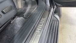 2025 (74) TOYOTA COMMERCIAL HILUX Invincible X D/Cab Pick Up 2.8 D 48V Auto 5223037