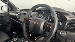 2025 (74) TOYOTA COMMERCIAL HILUX Invincible X D/Cab Pick Up 2.8 D 48V Auto 5223036
