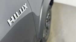 2025 (74) TOYOTA COMMERCIAL HILUX Invincible X D/Cab Pick Up 2.8 D 48V Auto 5223045