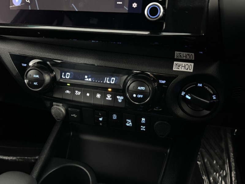 2026 (26) TOYOTA COMMERCIAL HILUX Invincible X D/Cab Pick Up 2.8 D 48V Auto 5174278