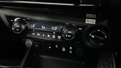 2026 (26) TOYOTA COMMERCIAL HILUX Invincible X D/Cab Pick Up 2.8 D 48V Auto 5174278