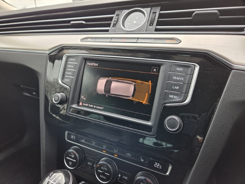 2016 (66) VOLKSWAGEN PASSAT 2.0 TDI SCR 190 GT 5dr 5151189