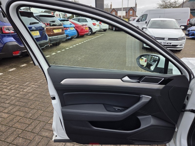 2016 (66) VOLKSWAGEN PASSAT 2.0 TDI SCR 190 GT 5dr 5151206