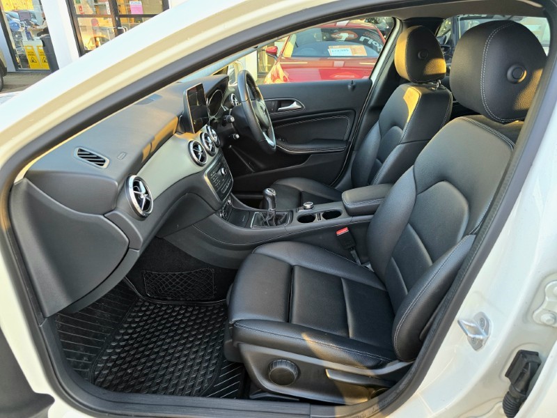 2016 (66) MERCEDES-BENZ GLA 200 Sport 5dr 5137637