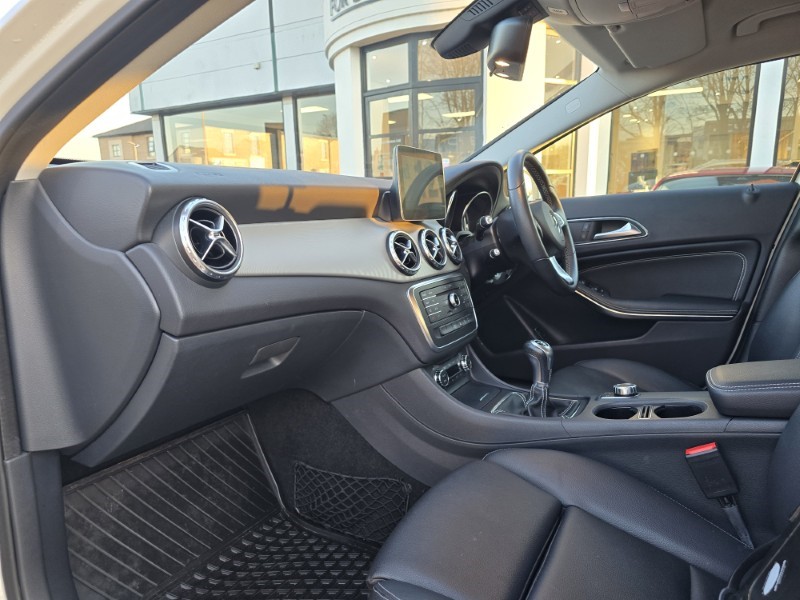 2016 (66) MERCEDES-BENZ GLA 200 Sport 5dr 5137636