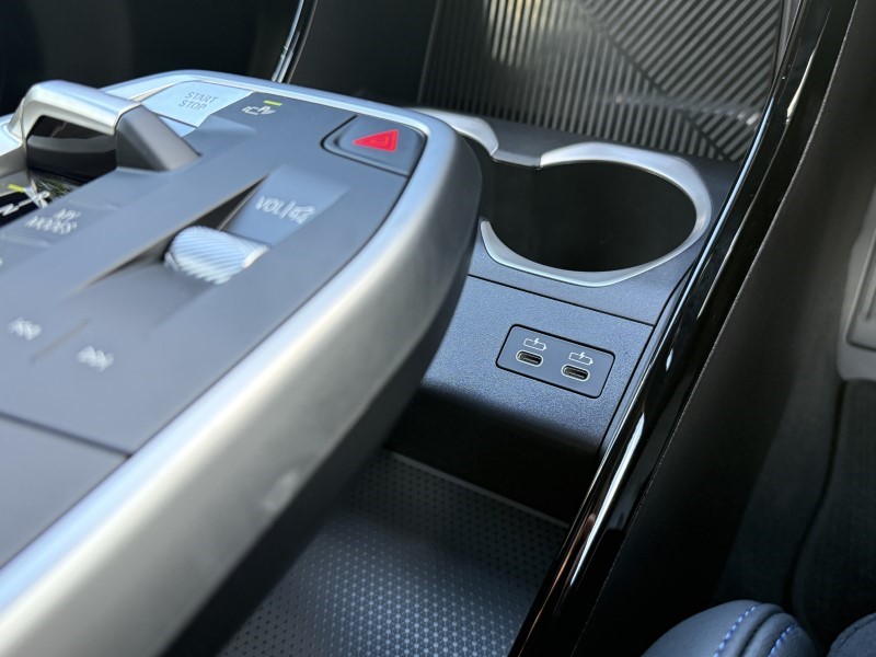 2025 (75) BMW iX2 150kW eDrive20 Shadow Edition 65kWh 5dr Auto 4532199