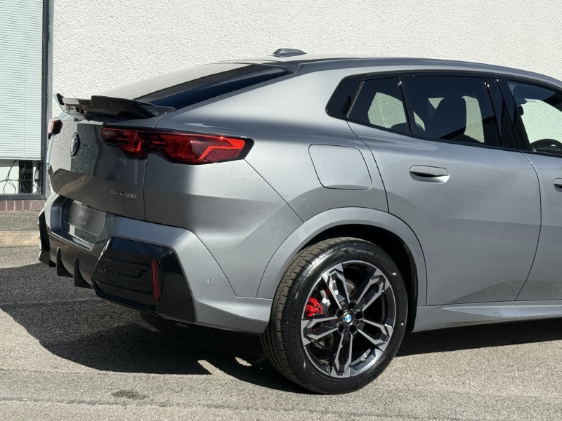 2025 (75) BMW iX2 150kW eDrive20 Shadow Edition 65kWh 5dr Auto 4532212