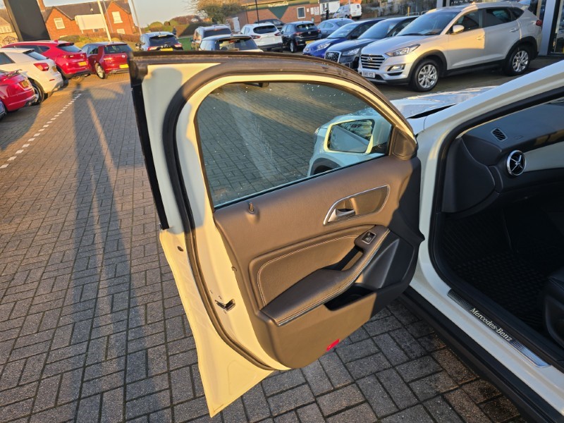 2016 (66) MERCEDES-BENZ GLA 200 Sport 5dr 5137635
