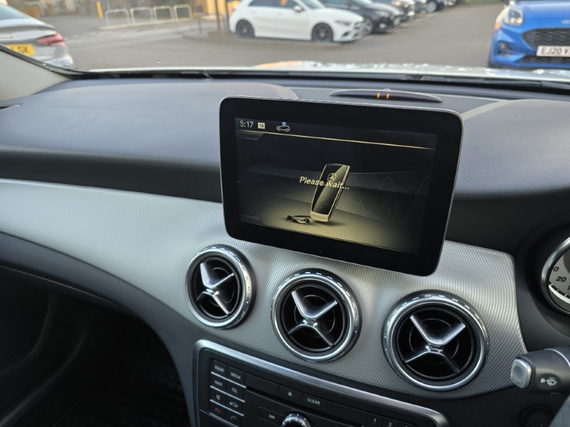 2016 (66) MERCEDES-BENZ GLA 200 Sport 5dr 5137648