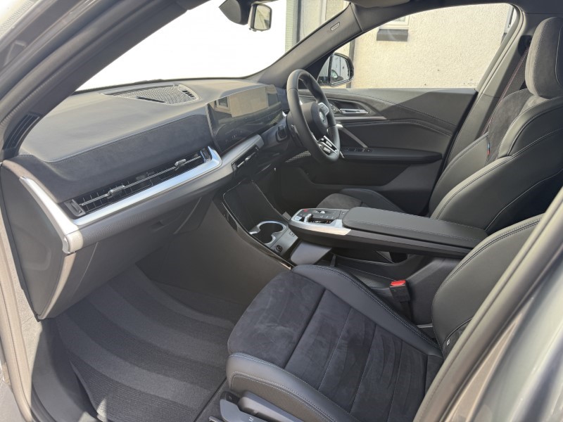 2025 (75) BMW iX2 150kW eDrive20 Shadow Edition 65kWh 5dr Auto 4532186