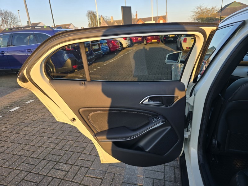 2016 (66) MERCEDES-BENZ GLA 200 Sport 5dr 5137629