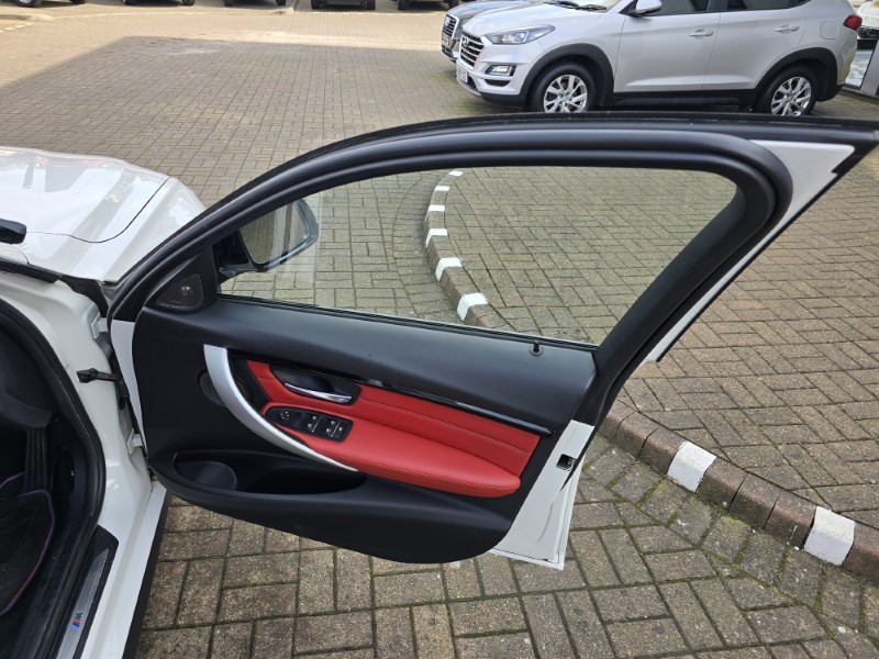 2017 (67) BMW 3 SERIES 320d M Sport Shadow Edition 5dr Step Auto 5141950