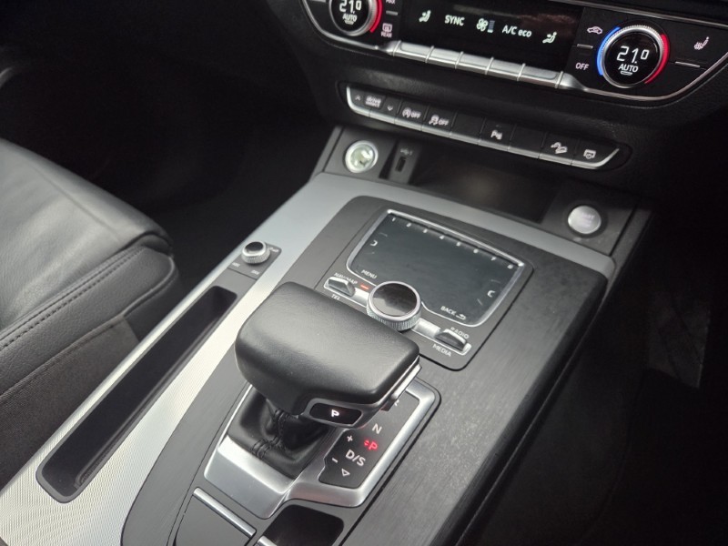 2018 (68) AUDI Q5 2.0T FSI Quattro Sport 5dr S Tronic 5149667