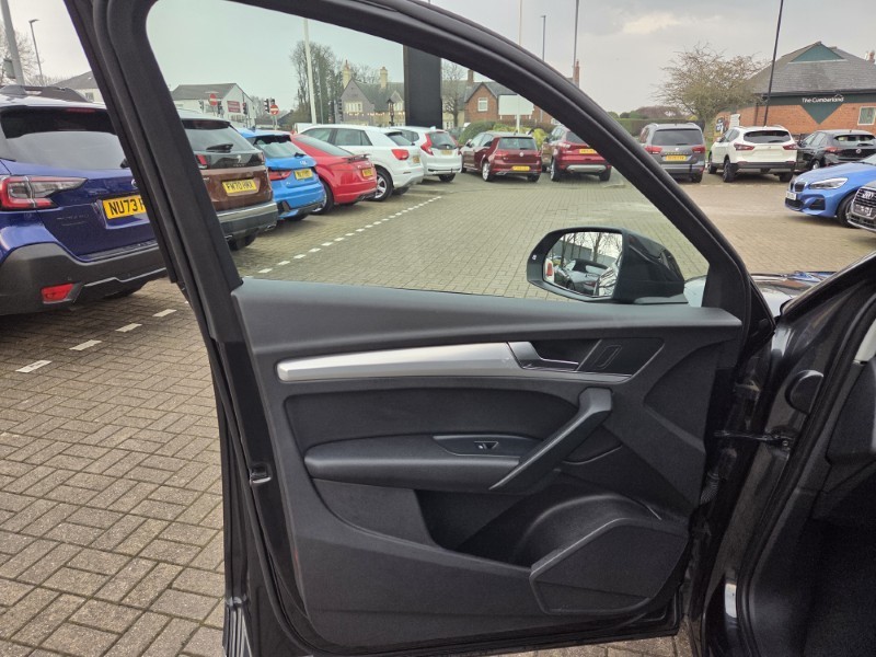 2018 (68) AUDI Q5 2.0T FSI Quattro Sport 5dr S Tronic 5149646