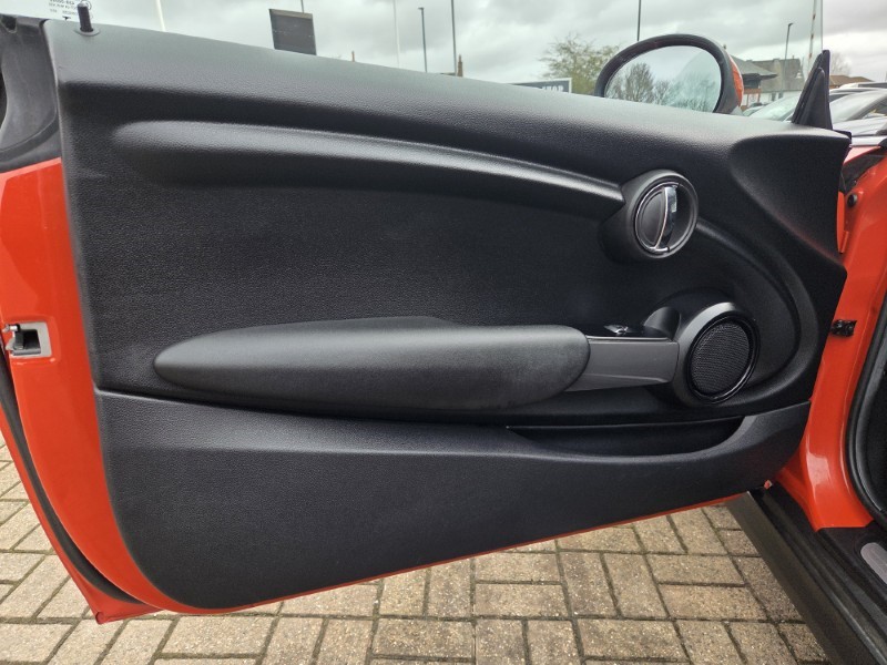 2018 (18) MINI CONVERTIBLE 1.5 Cooper II 2dr 5181772