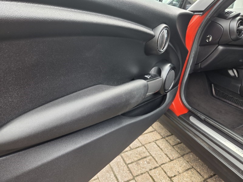 2018 (18) MINI CONVERTIBLE 1.5 Cooper II 2dr 5181773