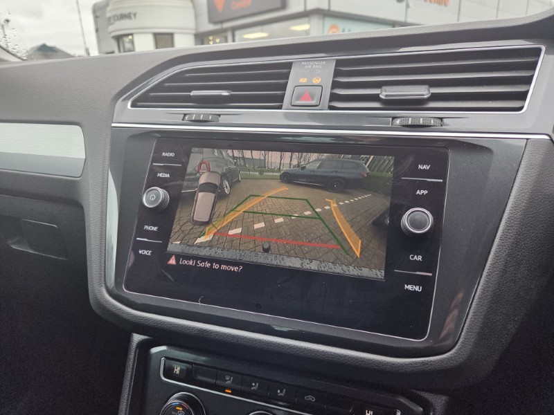 2019 (19) VOLKSWAGEN TIGUAN 1.5 TSi EVO 150 Match 5dr 5173433