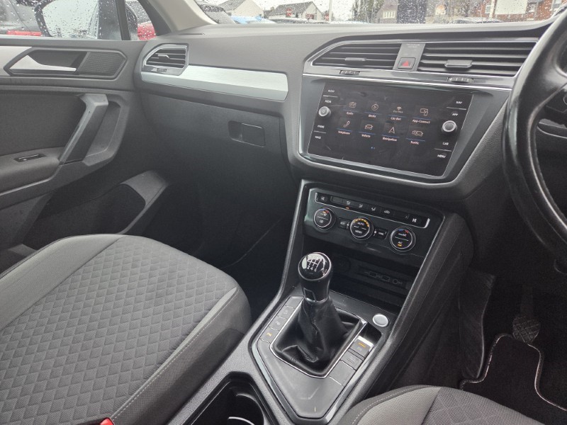 2019 (19) VOLKSWAGEN TIGUAN 1.5 TSi EVO 150 Match 5dr 5173457