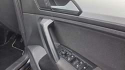 2019 (19) VOLKSWAGEN TIGUAN 1.5 TSi EVO 150 Match 5dr 5173456