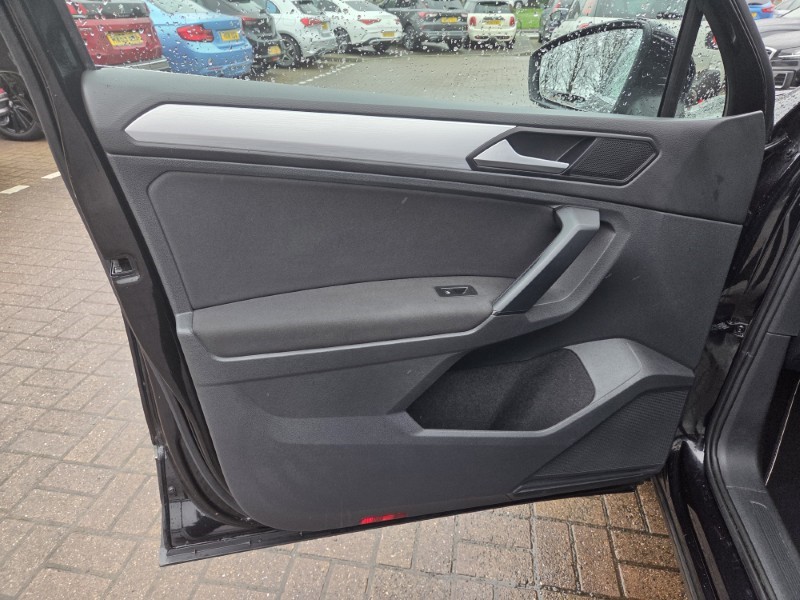 2019 (19) VOLKSWAGEN TIGUAN 1.5 TSi EVO 150 Match 5dr 5173449