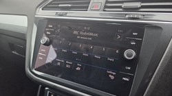 2019 (19) VOLKSWAGEN TIGUAN 1.5 TSi EVO 150 Match 5dr 5173464