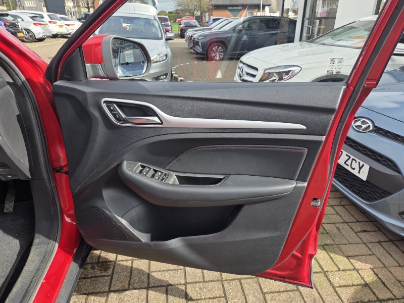 2021 (71) MG MOTOR UK ZS 1.0T GDi Exclusive 5dr DCT 5178573