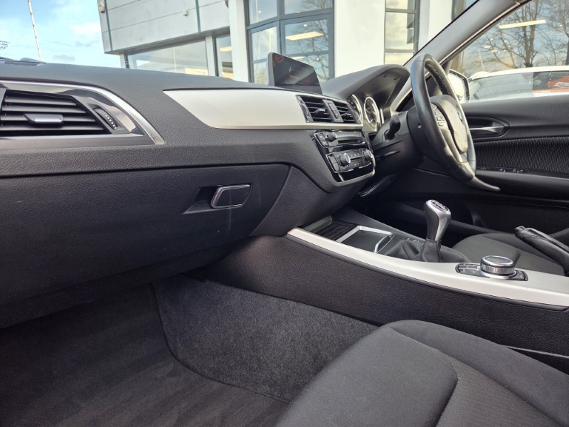 2018 (18) BMW 1 SERIES 116d SE Business 5dr [Nav/Servotronic] 5178952