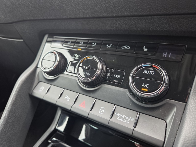 2020 (20) SKODA KAROQ 1.5 TSI SE L 5dr DSG 5181651