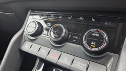 2020 (20) SKODA KAROQ 1.5 TSI SE L 5dr DSG 5181651