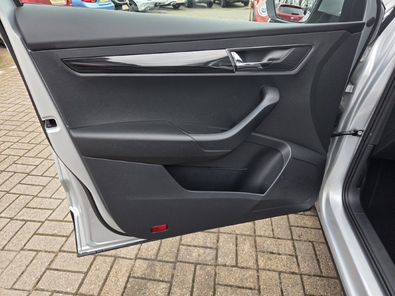 2020 (20) SKODA KAROQ 1.5 TSI SE L 5dr DSG 5181628