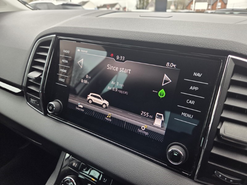 2020 (20) SKODA KAROQ 1.5 TSI SE L 5dr DSG 5181658