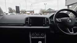 2019 (19) SKODA KAROQ 2.0 TDI SE L 5dr 5194466