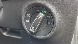 2019 (19) SKODA KAROQ 2.0 TDI SE L 5dr 5194494