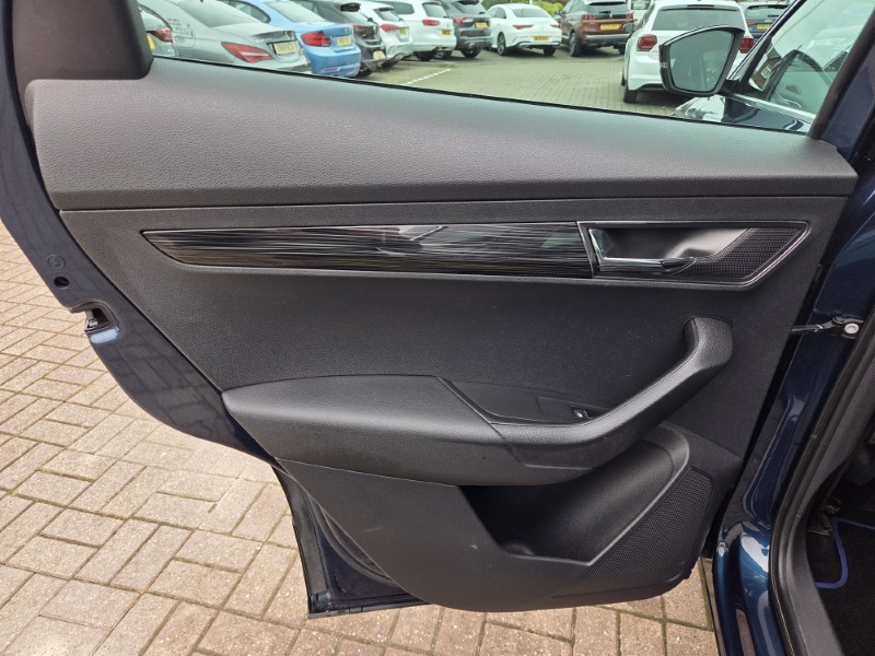 2019 (19) SKODA KAROQ 2.0 TDI SE L 5dr 5194463