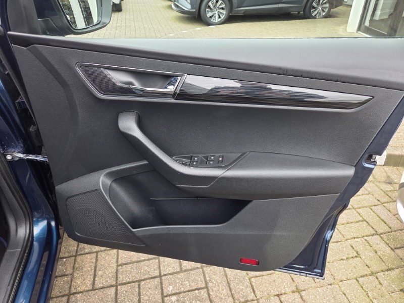 2019 (19) SKODA KAROQ 2.0 TDI SE L 5dr 5194477