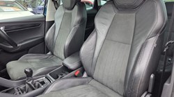 2019 (19) SKODA KAROQ 2.0 TDI SE L 5dr 5194472