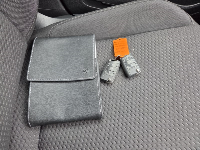 2018 (18) VOLKSWAGEN POLO 1.0 SE 5dr 5182410