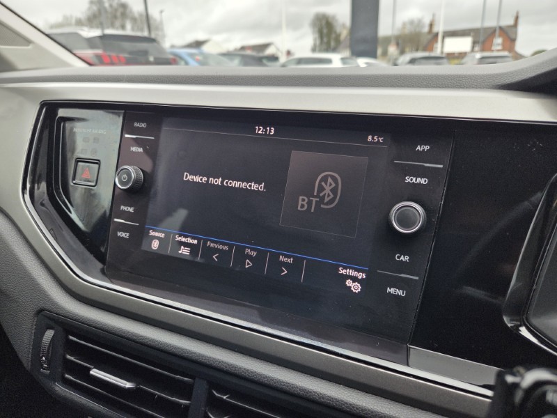 2018 (18) VOLKSWAGEN POLO 1.0 SE 5dr 5182406