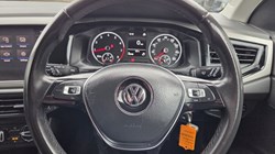 2018 (18) VOLKSWAGEN POLO 1.0 SE 5dr 5182401