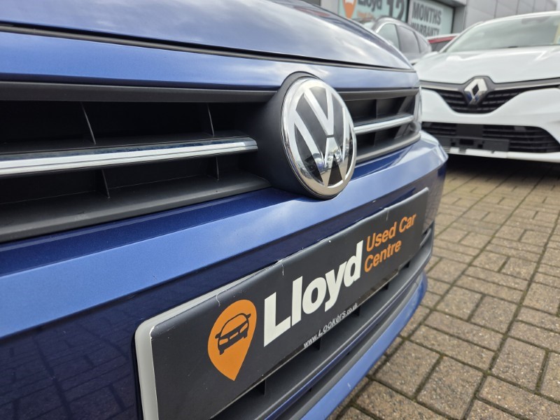 2018 (18) VOLKSWAGEN POLO 1.0 SE 5dr 5182363