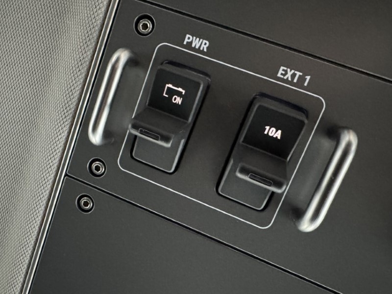 2025 (74) INEOS GRENADIER 3.0 TD 6dr Auto 5284540