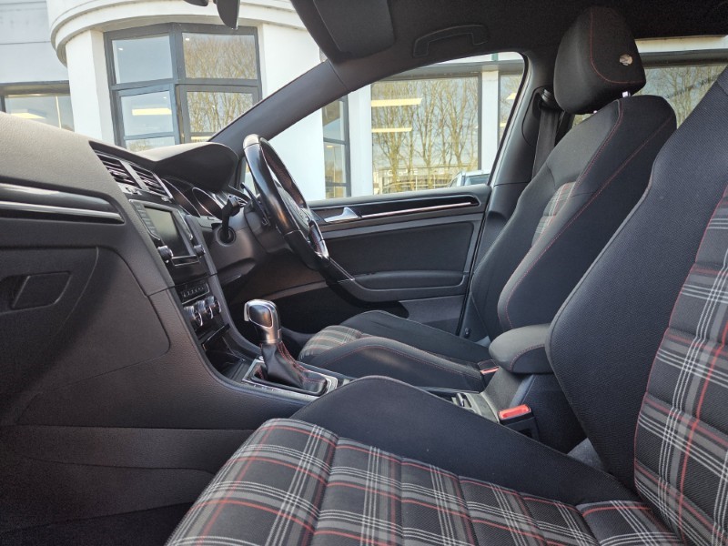 2016 (66) VOLKSWAGEN GOLF 2.0 TSI GTI 5dr DSG [Nav] 5184336