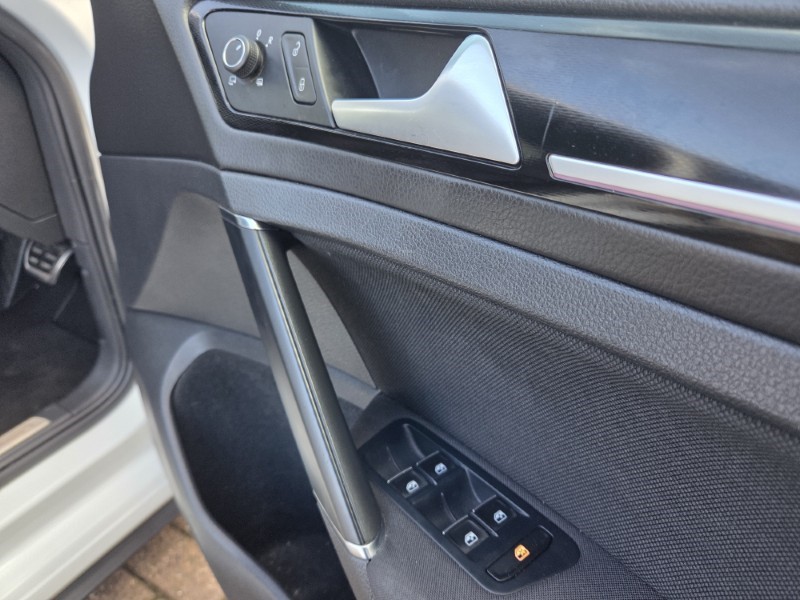 2016 (66) VOLKSWAGEN GOLF 2.0 TSI GTI 5dr DSG [Nav] 5184344