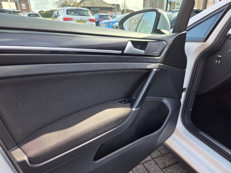 2016 (66) VOLKSWAGEN GOLF 2.0 TSI GTI 5dr DSG [Nav] 5184332