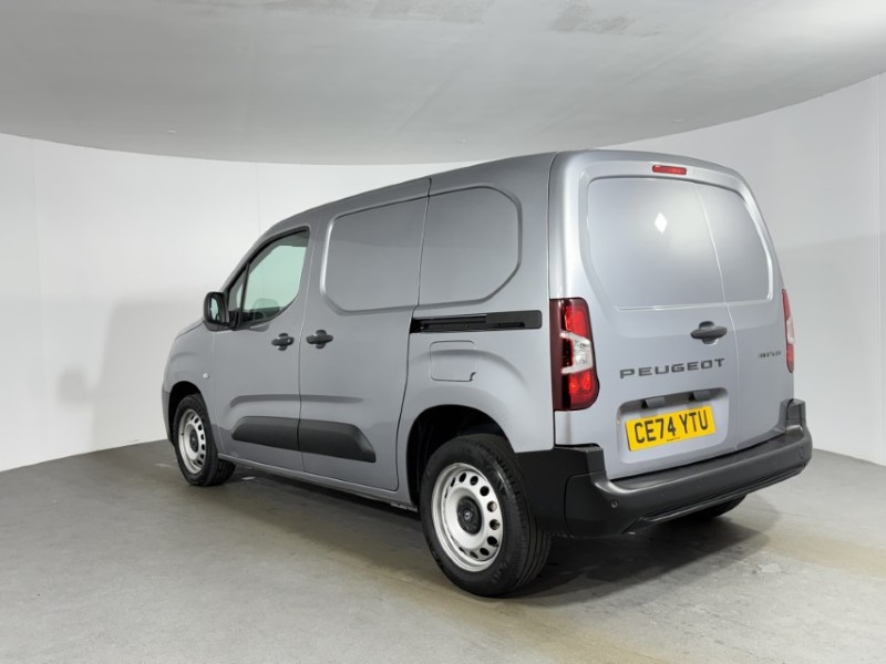 2024 (74) PEUGEOT COMMERCIAL PARTNER 1.5 BlueHDi 100 Professional Van 5206608