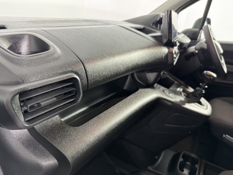 2024 (74) PEUGEOT COMMERCIAL PARTNER 1.5 BlueHDi 100 Professional Van 5206588