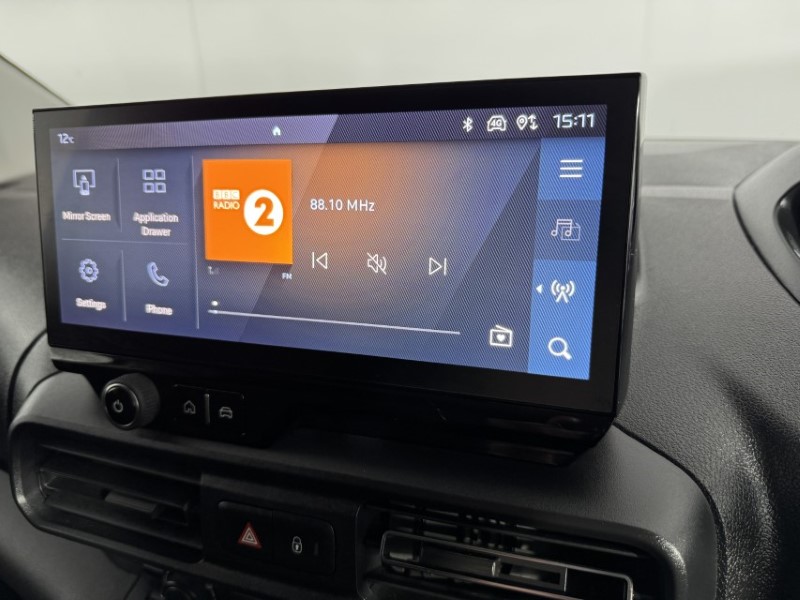 2024 (74) PEUGEOT COMMERCIAL PARTNER 1.5 BlueHDi 100 Professional Van 5206549