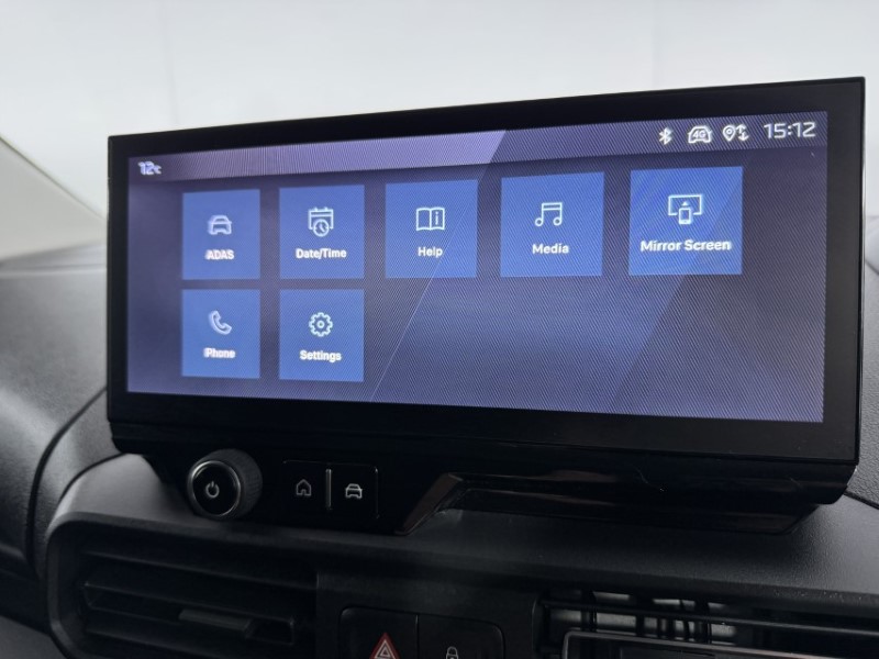 2024 (74) PEUGEOT COMMERCIAL PARTNER 1.5 BlueHDi 100 Professional Van 5206551